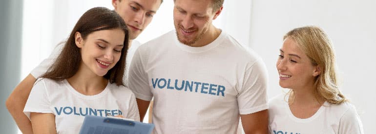 volunteer programs image